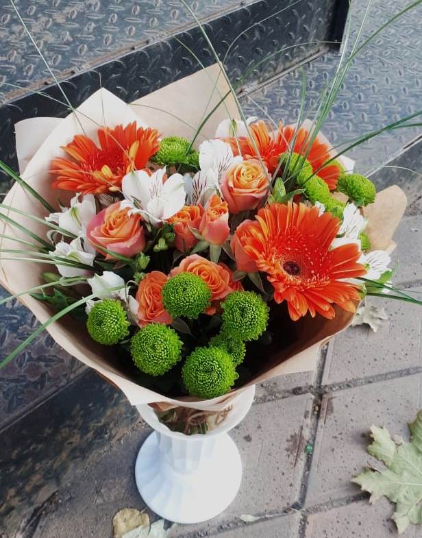 Букет цветов из: Герберы, Хризантемы, Альстромерии и Розы в Покачах