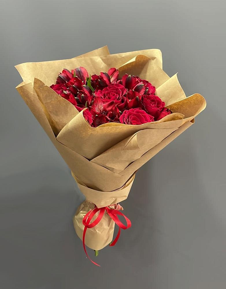 Букет цветов из: Альстромерии и Розы в Покачах