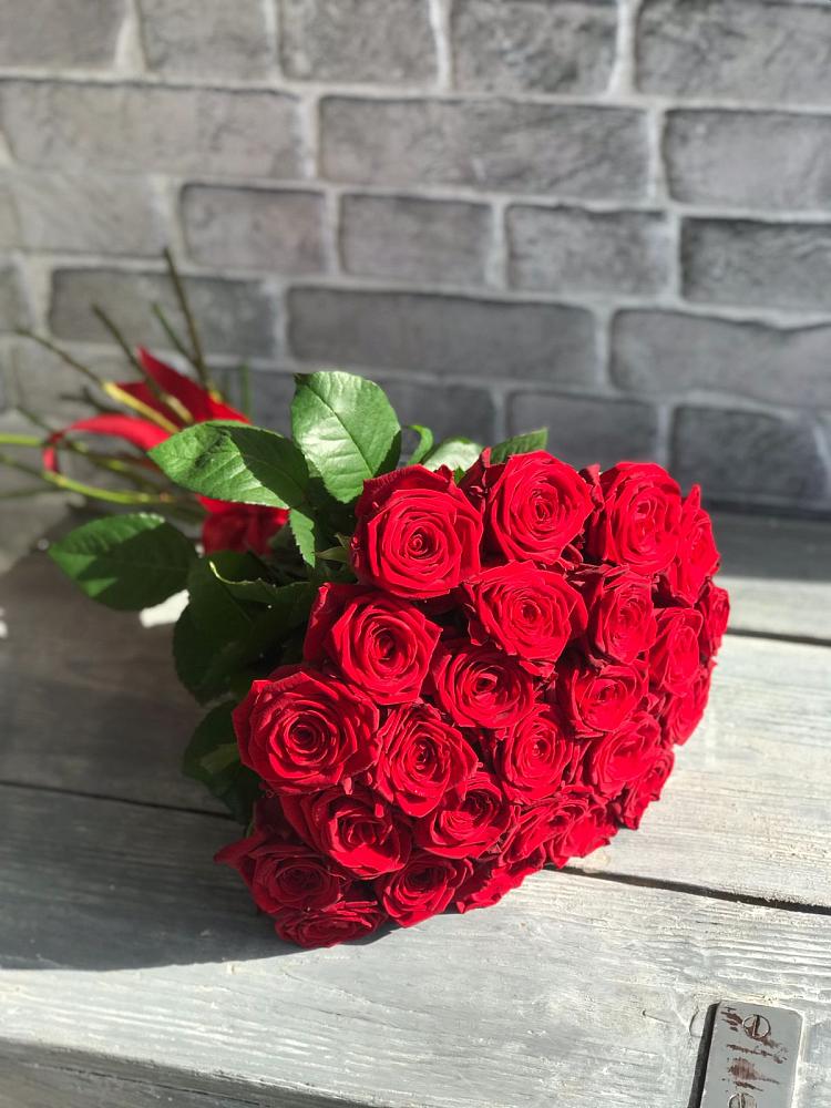 Букет Красные розы Фридом в Покачах