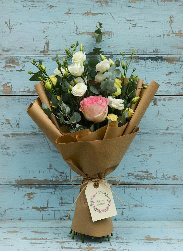 Букет цветов из: Розы и Лизиантусы в Покачах