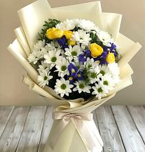 Букет цветов из:  Ирисы, Хризантемы и Розы в Покачах