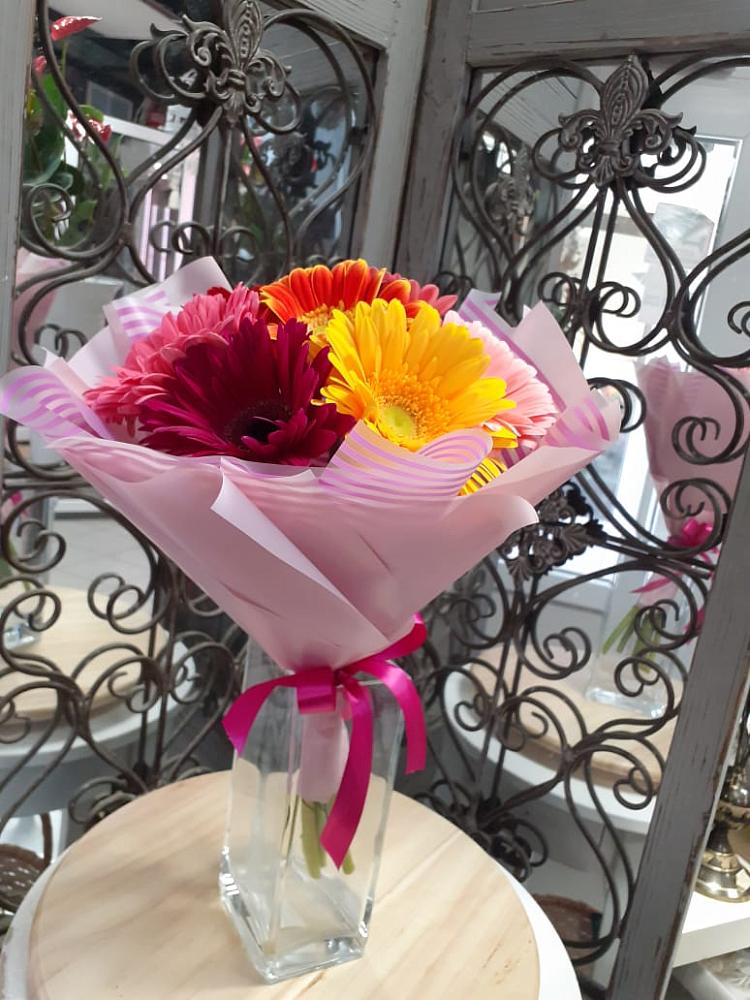 Букет цветов из: Герберы в Покачах