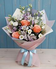 Букет цветов из:  Лизиантусы, Розы, Альстромерии и Гипсофила в Покачах