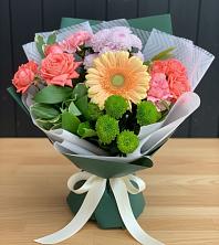 Букет цветов из:  Гвоздики, Розы, Герберы и Хризантемы в Покачах