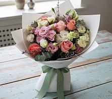 Букет цветов из:  Розы, Лизиантусы и Гвоздики #REPLACE_PRED# Покачах