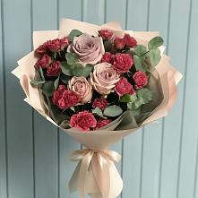 Букет цветов из:  Гвоздики и Розы в Покачах