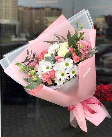 Букет цветов из: Розы, Лизиантусы и Хризантемы в Покачах