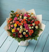 Букет Микс из разноцветных кустовых роз в Покачах